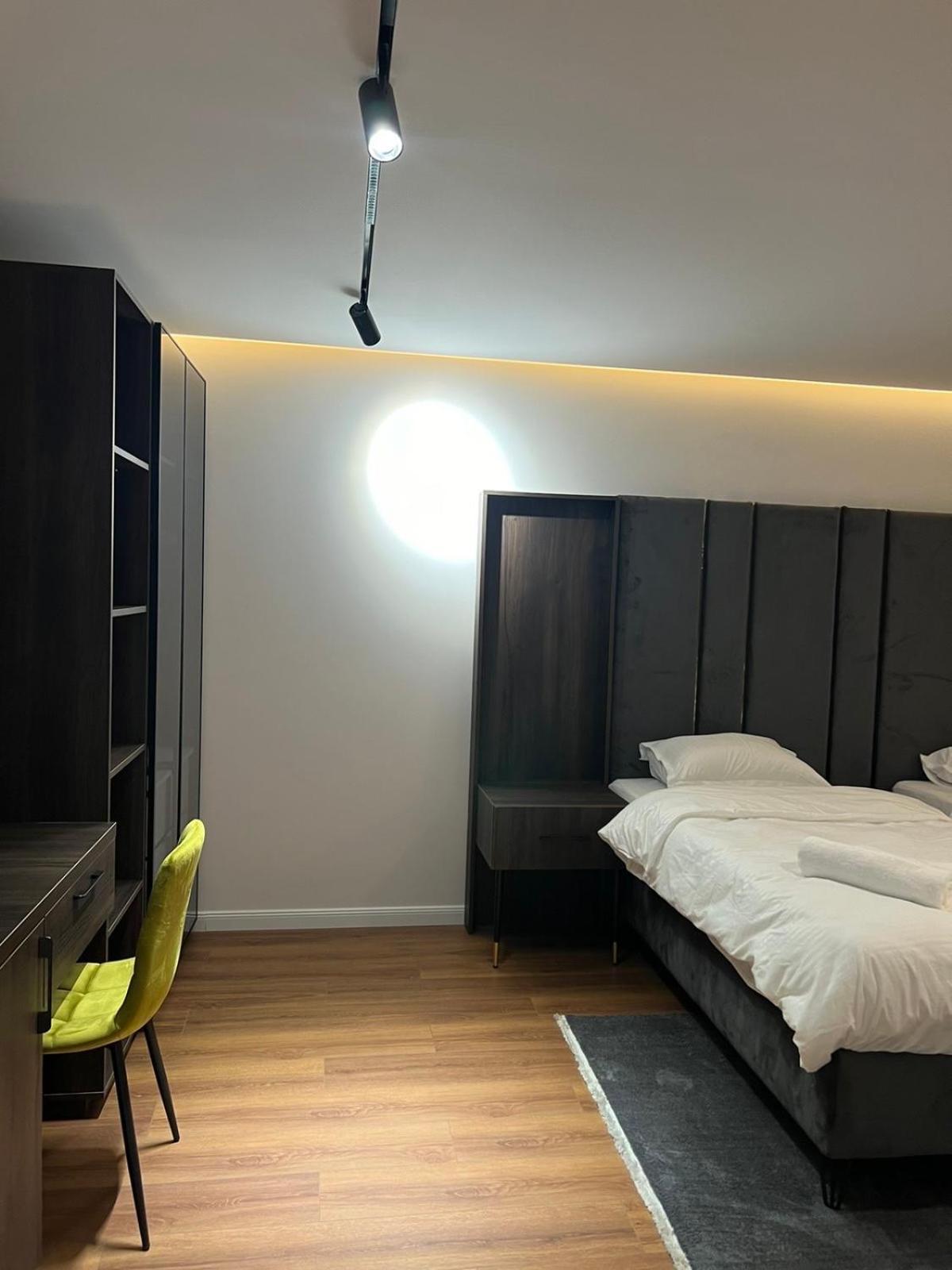 Hotel Europa Prishtina Priştine Dış mekan fotoğraf