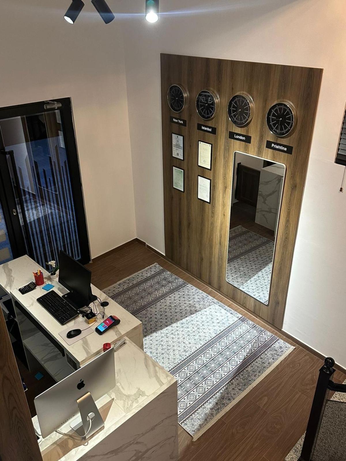 Hotel Europa Prishtina Priştine Dış mekan fotoğraf
