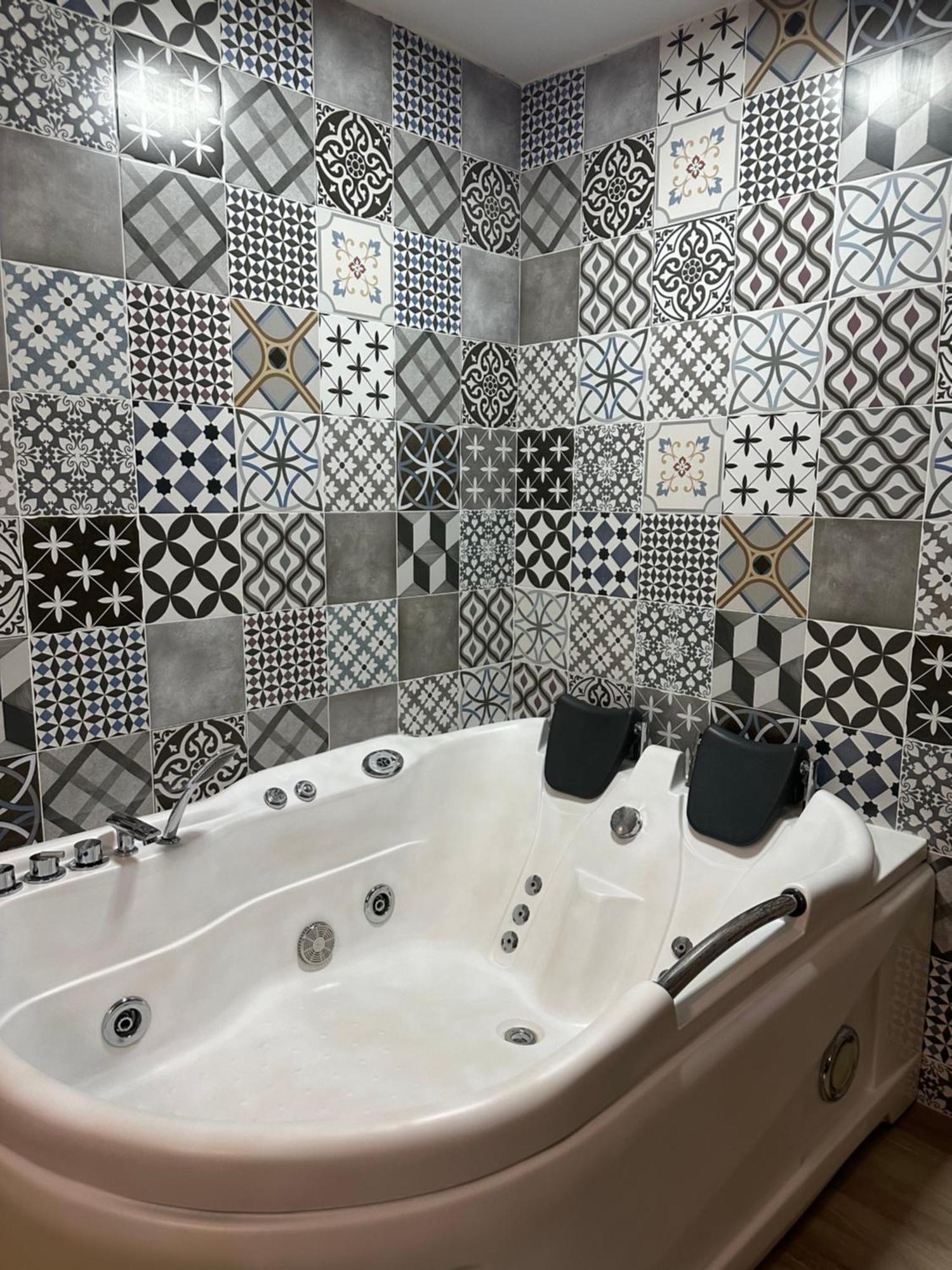 Hotel Europa Prishtina Priştine Dış mekan fotoğraf
