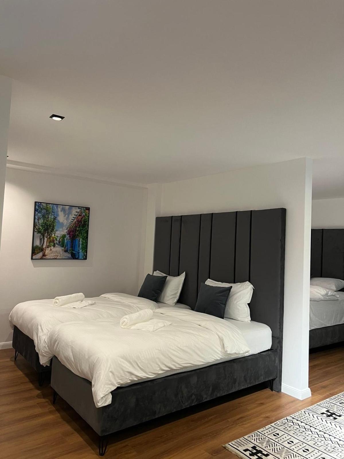 Hotel Europa Prishtina Priştine Dış mekan fotoğraf